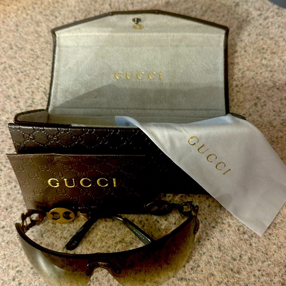Authentic Gucci Brown Shield Sunglasses - Picture 1 of 4